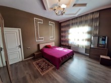 Villa suvalan. Şüvəlanda qəsəbəsində, 1 mərtəbəli, ümumi tikili sahəsi 200 kv-m, -3
