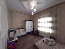 Villa suvalan. Şüvəlanda qəsəbəsində, 1 mərtəbəli, ümumi tikili sahəsi 200 kv-m, -4