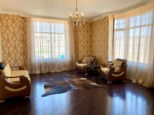 Bilgəhdə villa satılır, hovuzu var əla təmirli, -7