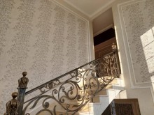 Mərdəkanda dəniz mənzərəli əla təmirli villa satılır, -9