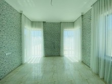 Merdekan villa Bravo marketden 500 metr mesafede, -8