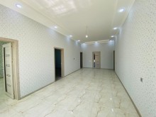 Merdekan villa Bravo marketden 500 metr mesafede, -14