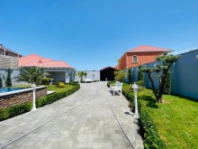 Mərdəkanda Bravo marketə çox yaxın müasir dizaynda villa satılır, -7