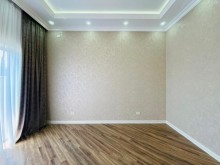Mərdəkanda Bravo marketə çox yaxın müasir dizaynda villa satılır, -15