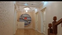 Qosa qalanin yaninda 3 mertebeli villa satilir, -10