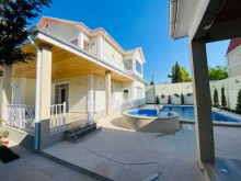 Merdekanda Bravo yolunda teymur quliyev sanatoriyasi terefde villa satilir, -2
