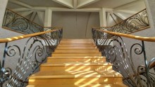 Novxanida 3 mertebeli aglayli villa satilir, -11