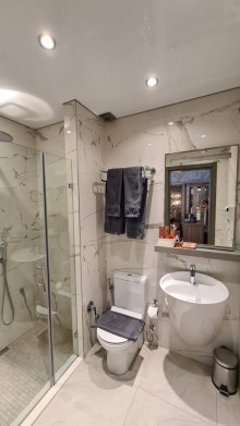 Commercial Property in Baku, close to metro station Nizami, -18