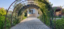 Villa Novxanı bag evleri massivinde yerləşir və bütün əşyaları ilə birlikdə satılır, -4
