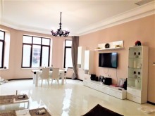 Şüvalan Parkdan dəniz yolunda 1 mərtəbəli qapalı hovuzlu və əşyalı villa satılır, -13