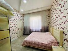 The villa in Merdekan is located on Bravo market road, -8