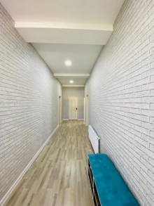 The villa in Merdekan is located on Bravo market road, -11