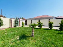 The villa in Merdekan is located on Bravo market road, -14