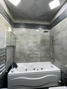 Hurry up to buy a 3-storey furnished villa garden house in Baku, -16