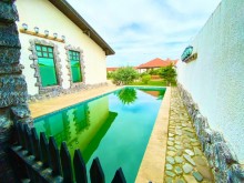 Mərdəkan qəsəbəsində 12 sot ərazidə modern ev/villa almaq, -3