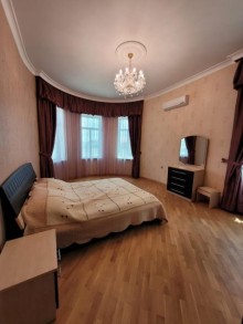 Bakı şəhəri Şüvəlan-Qala yolunda 2 mərtəbəli 6 otaqlı bağ evi satılır, -14