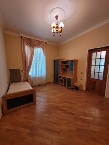 Bakı şəhəri Şüvəlan-Qala yolunda 2 mərtəbəli 6 otaqlı bağ evi satılır, -17