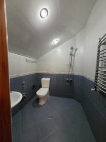 Bakı şəhəri Şüvəlan-Qala yolunda 2 mərtəbəli 6 otaqlı bağ evi satılır, -20