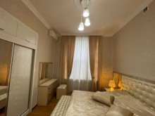 Pluton restoranı yaxınlığında 2 mərtəbə mansardlı villa satılır, -15