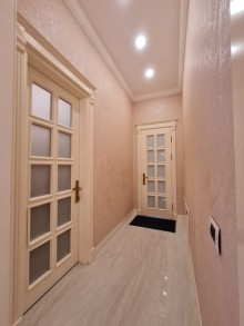 Yasamalda 4 sotda 2 mertebeli villa satılır, -14