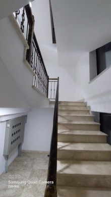 Bakıxanovda yaşayış evi və obyekt kimi yarali mulk satilir, -19