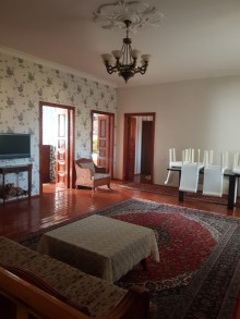 Novxanıda çimərliyə dənizə yaxın həyət evi almaq, -12