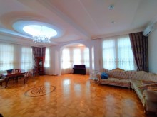 Bakixanovda  elit küçələrin birində Villa satılır, -3