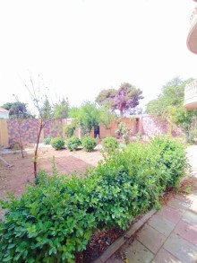 Bakixanovda  elit küçələrin birində Villa satılır, -16