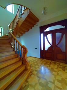 Bakixanovda  elit küçələrin birində Villa satılır, -20