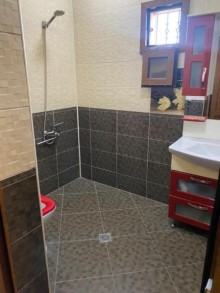 Bakıxanov qəsəbəsi Annaşkin adlanan ərazide ev, -8