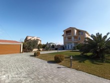Novxanıda heyet evleri denize cimerliye yaxin, -5