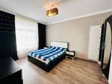 Şüvəlanda 2 mertebe + mansarli bag evi satilir, -10