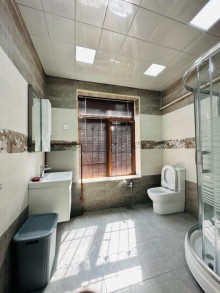 Şüvəlanda 2 mertebe + mansarli bag evi satilir, -19
