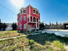 Merdekan qesebesinde 26 sot torpaq sahesinde Həyət evi, -4