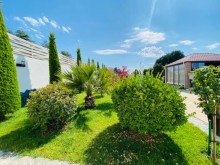 Merdekanda Bravo marketden 800 metr arali Villa, -4