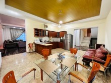 Bakı şəhəri Mərdəkan qəsəbəsində "Qızıl Qum" bağlarında villa ev satılır, -2