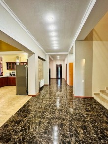 Bakı şəhəri Mərdəkan qəsəbəsində "Qızıl Qum" bağlarında villa ev satılır, -10