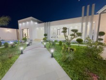 Cottage in Mardakan, in the gardens of Baku, -3