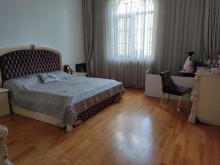 Sale Cottage, -11