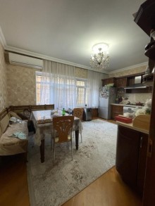 razinde aglayli heyet evleri, -8