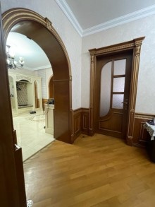 razinde aglayli heyet evleri, -9