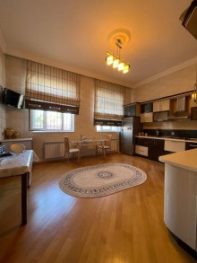 razinde aglayli heyet evleri, -14