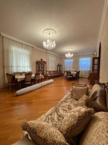 razinde aglayli heyet evleri, -15