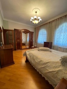 razinde aglayli heyet evleri, -17