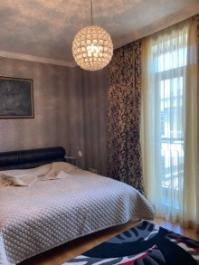 For Sale - Cottage with 6 Rooms, 370 m² - Baku, Mardakan, -10