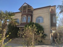 Novxanı  Prezident  Aparatı bağlarında heyet evi, -3