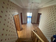 Novxanı  Prezident  Aparatı bağlarında heyet evi, -10