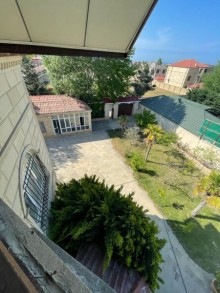 Novxanı  Prezident  Aparatı bağlarında heyet evi, -12