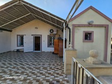 novxani-baglari-sari-qaya-baglarina-yaxin-heyet-evi-satisi-s
