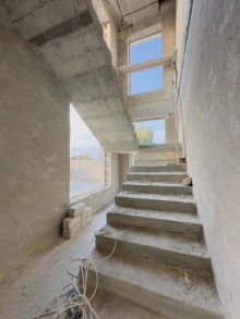 Bakida həyət evi satılır Merdekan qesebesinde, -12